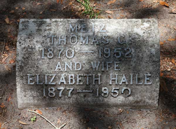 Thomas C. & Elizabeth Haile Metz Gravestone Photo