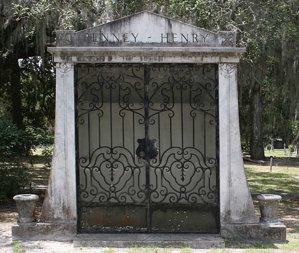  Penny-Henry Mausoleum Gravestone Photo