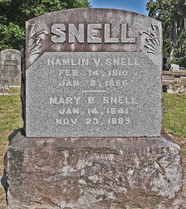 Hamlin V. & Mary B. Snell Gravestone Photo