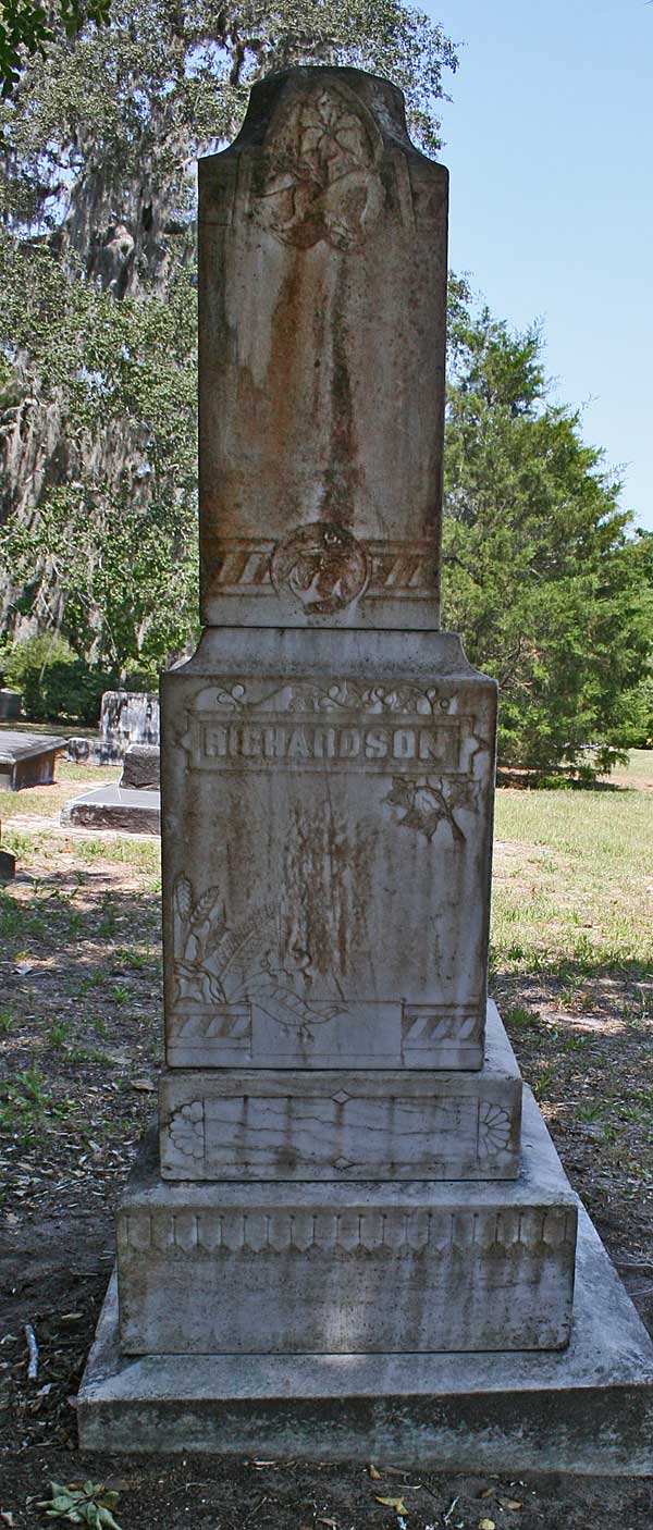  Richardson Family Monument Gravestone Photo