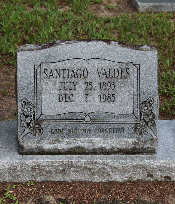 Santiago Valdes Gravestone Photo