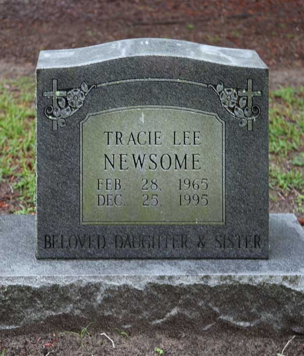Tracie Lee Newsome Gravestone Photo