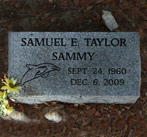 Samuel E. Taylor Gravestone Photo