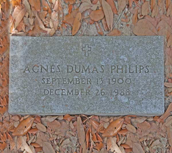 Agnes Dumas Philips Gravestone Photo