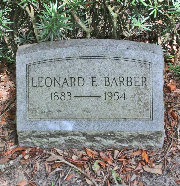 Leonard E. Barber Gravestone Photo