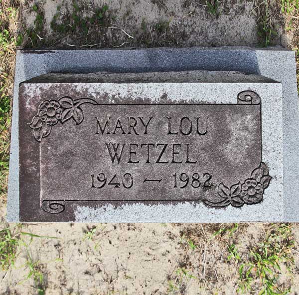 Mary Lou Wetzel Gravestone Photo