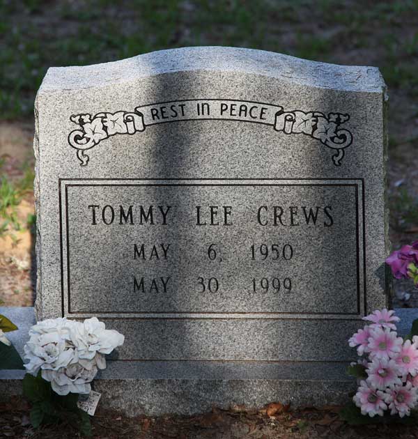 Tommy Lee Crews Gravestone Photo