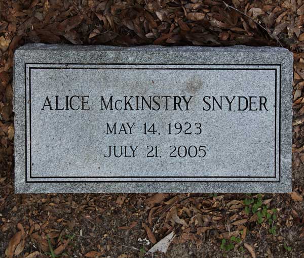 Alice McKinstry Snyder Gravestone Photo