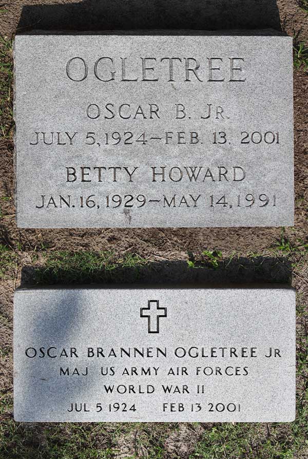 Oscar B. & Betty Howard Ogletree Gravestone Photo