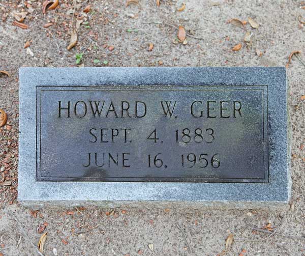 Howard W. Geer Gravestone Photo
