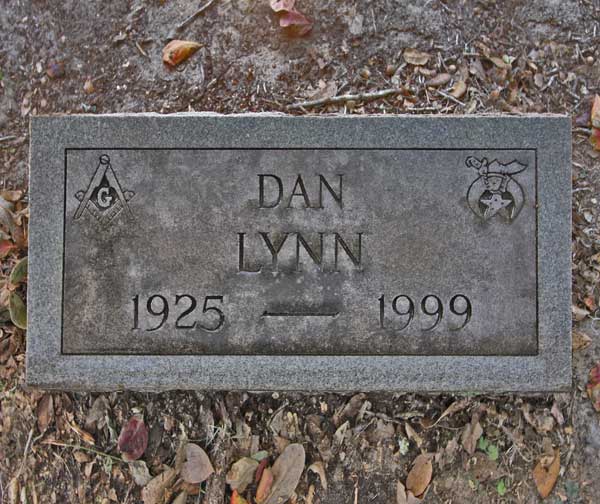 Dan Lynn Gravestone Photo