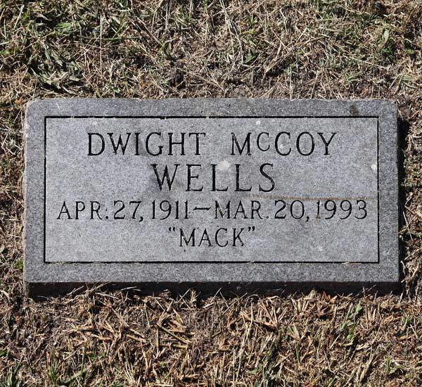Dwight McCoy Wells Gravestone Photo