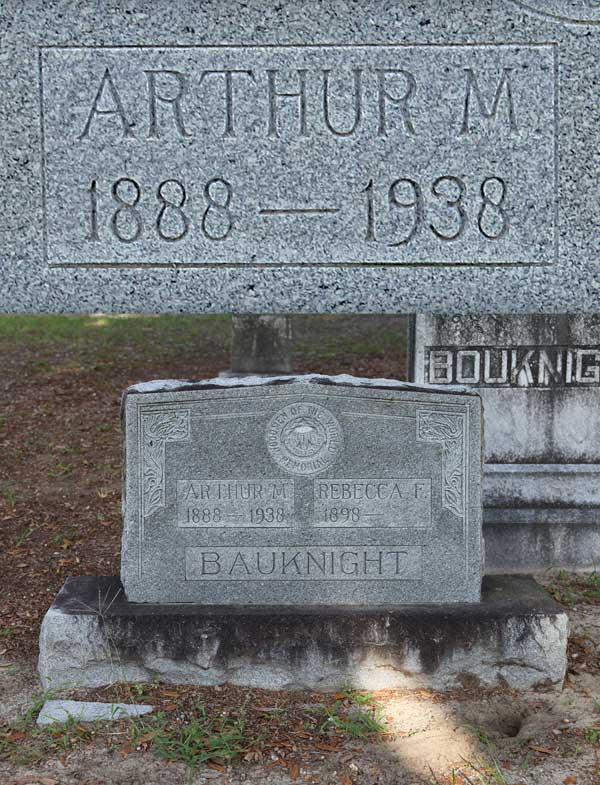 Arthur M. Bauknight Gravestone Photo