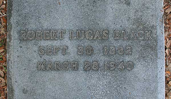 Robert Lucas Black Gravestone Photo