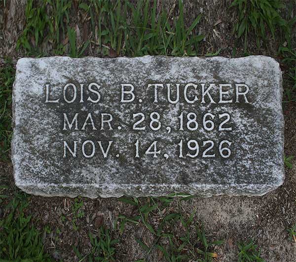 Lois B. Tucker Gravestone Photo