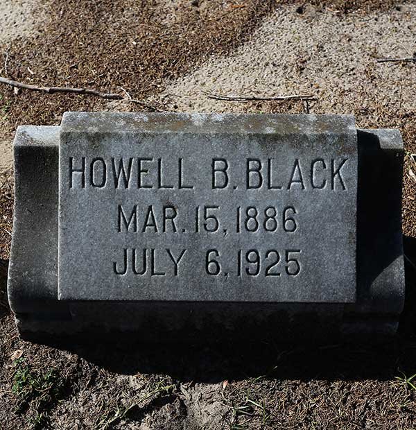 Howell B. Black Gravestone Photo