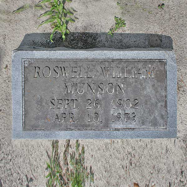 Roswell William Munson Gravestone Photo