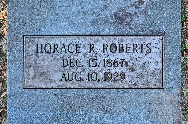 Horace R. Roberts Gravestone Photo
