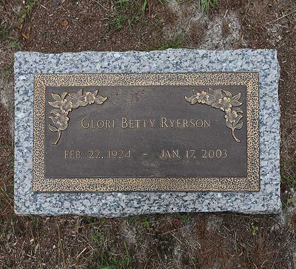 Glori Betty Ryerson Gravestone Photo