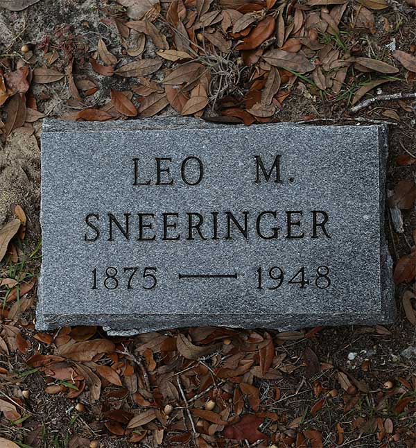 Leo M. Sneeringer Gravestone Photo