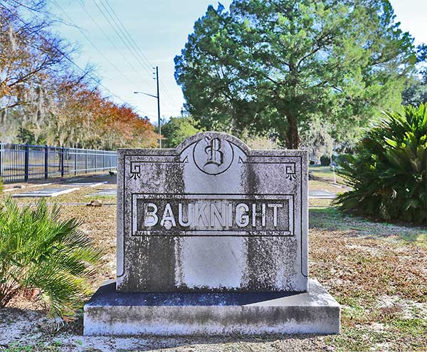  Bauknight  Gravestone Photo