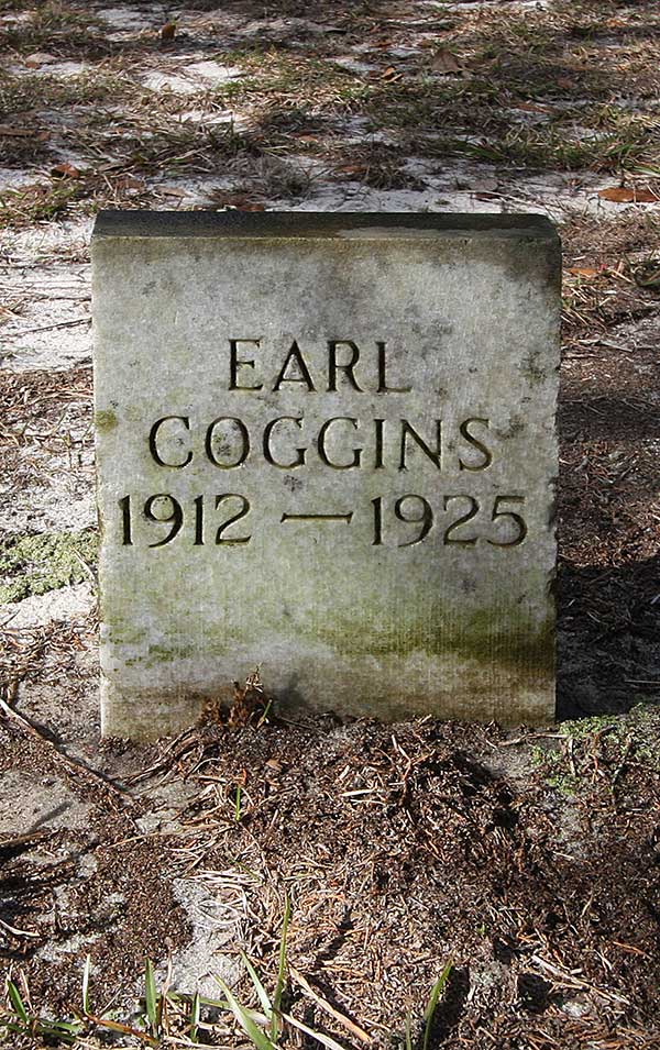 Earl Coggins Gravestone Photo