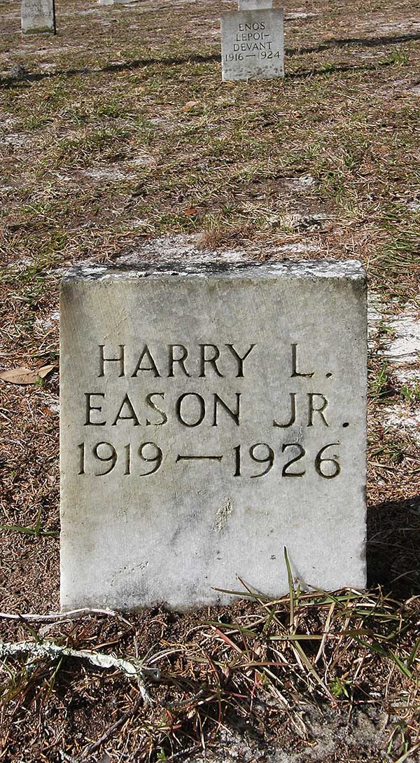 Harry L. Eason Gravestone Photo