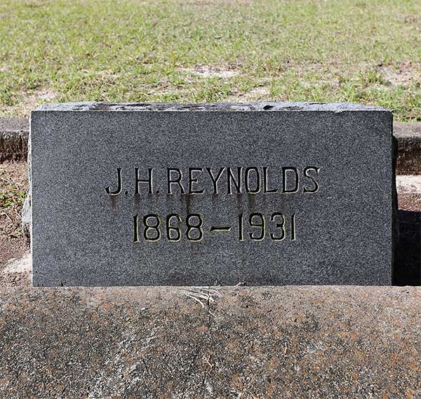 J. H. Reynolds Gravestone Photo