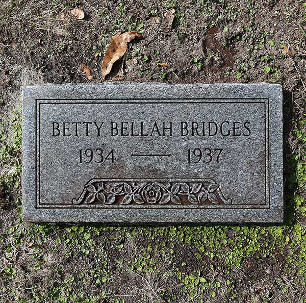Betty Bellah Bridges Gravestone Photo