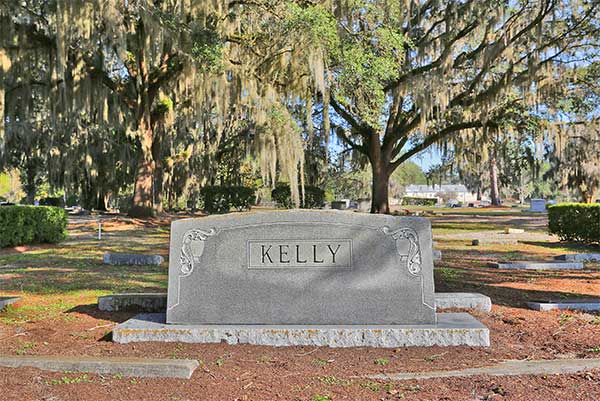  Kelly Family Monument Gravestone Photo