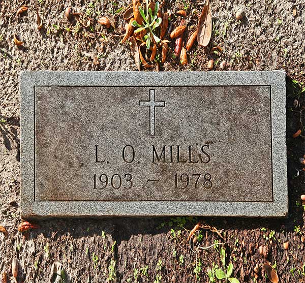 L. O. Mills Gravestone Photo