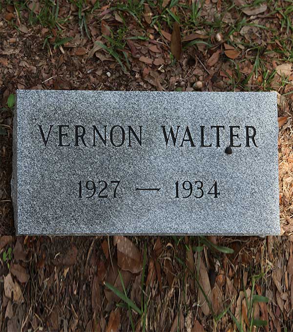 Vernon Walter Gravestone Photo