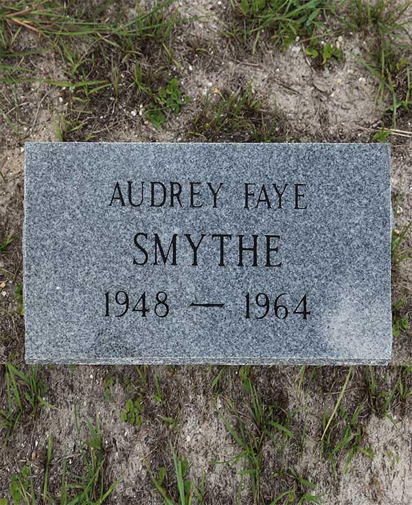 Audrey Faye Smythe Gravestone Photo