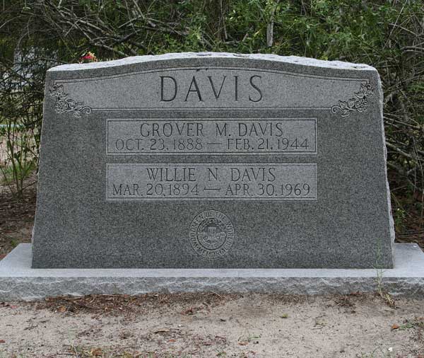 Grover M. & Willie N. Davis Gravestone Photo