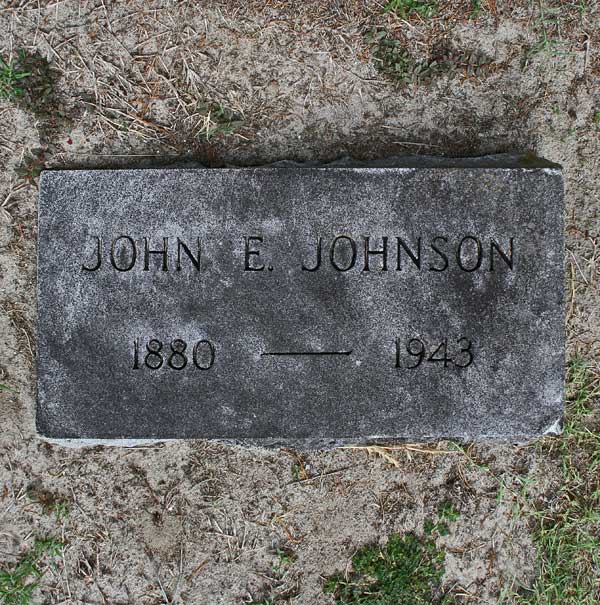 John E. Johnson Gravestone Photo