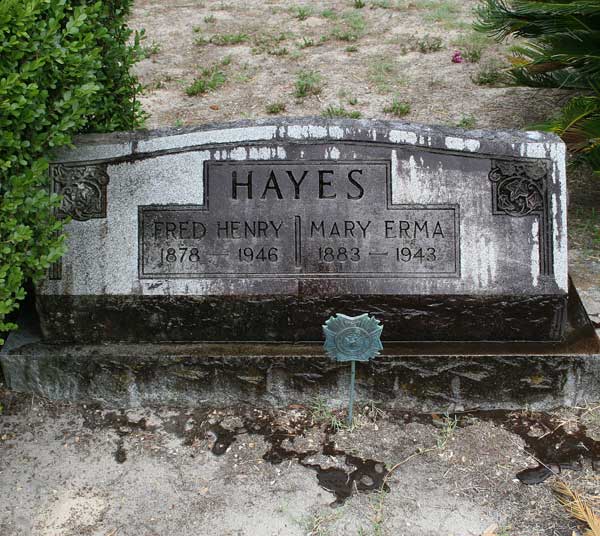 Fred Henry & Mary Erma Hayes Gravestone Photo