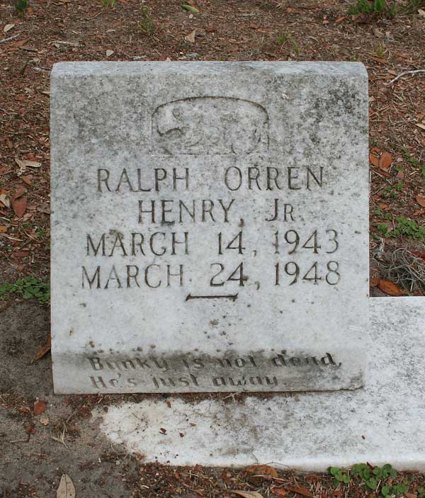 Ralph Orren Henry Gravestone Photo