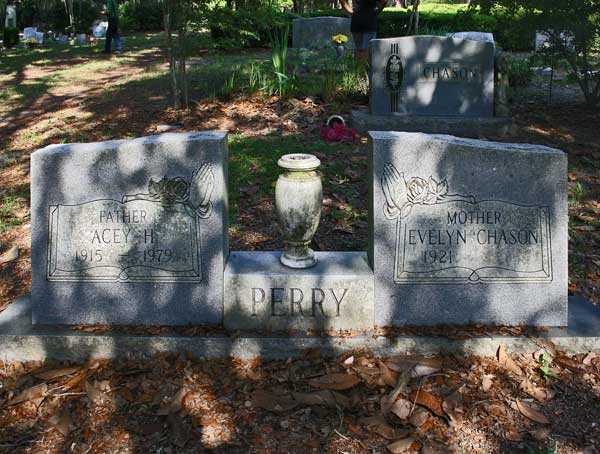 Acey H. & Evelyn Chason Perry Gravestone Photo