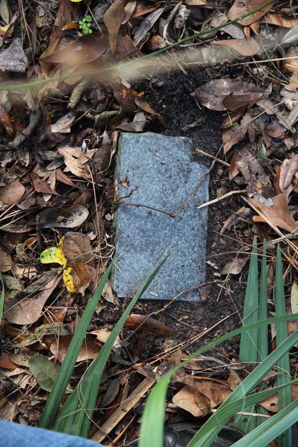  Unknown Gravestone Photo