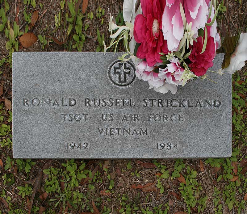 Ronald Russel Strickland Gravestone Photo