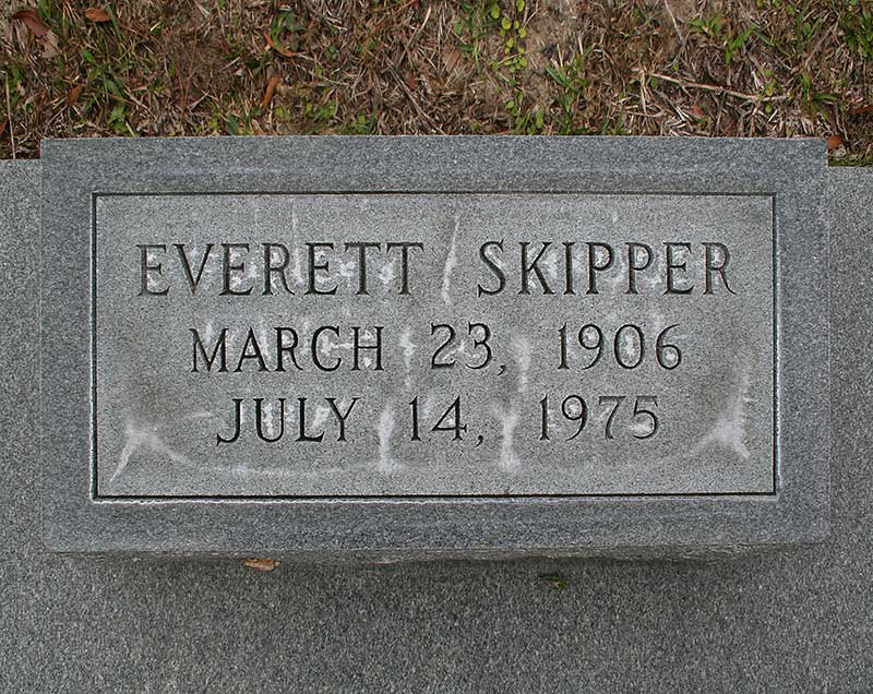 Everett Skipper Gravestone Photo