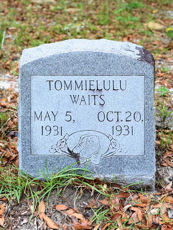 Tommielulu Waits Gravestone Photo
