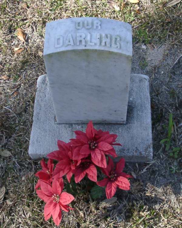 Our Darling Unknown Gravestone Photo