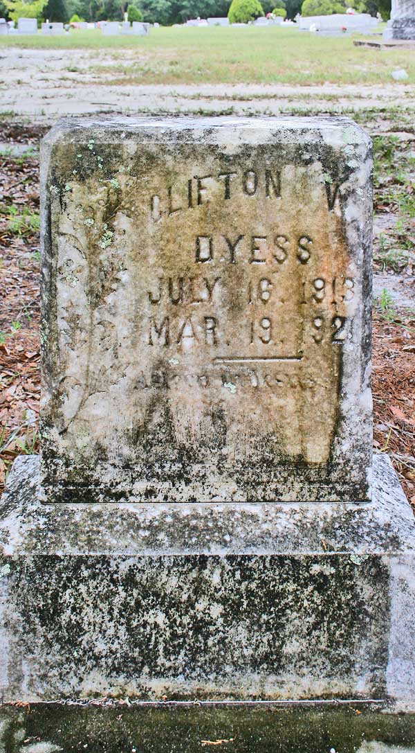 Clifton V. Dyess Gravestone Photo