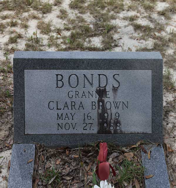Clara Brown Bonds Gravestone Photo