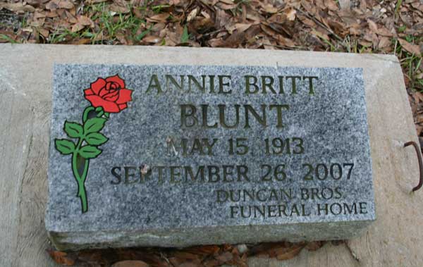 Annie Britt Blunt Gravestone Photo