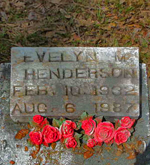 Evelyn M. Henderson Gravestone Photo