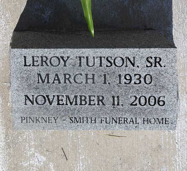Leroy Tutson Gravestone Photo