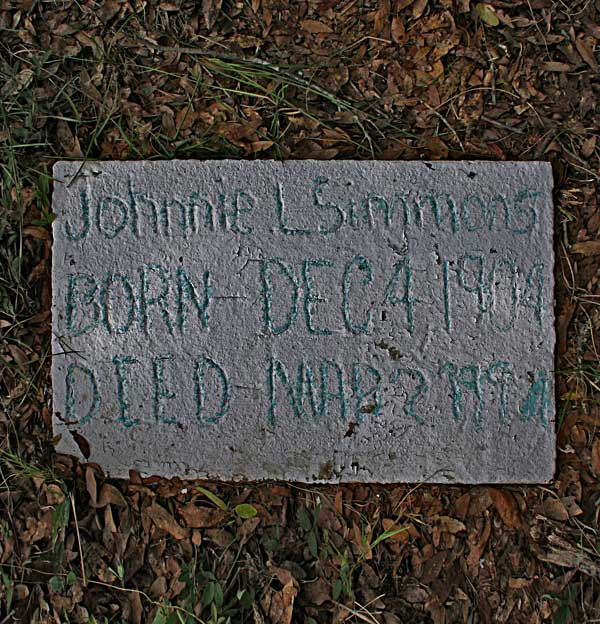 Johnnie L. Simmons Gravestone Photo