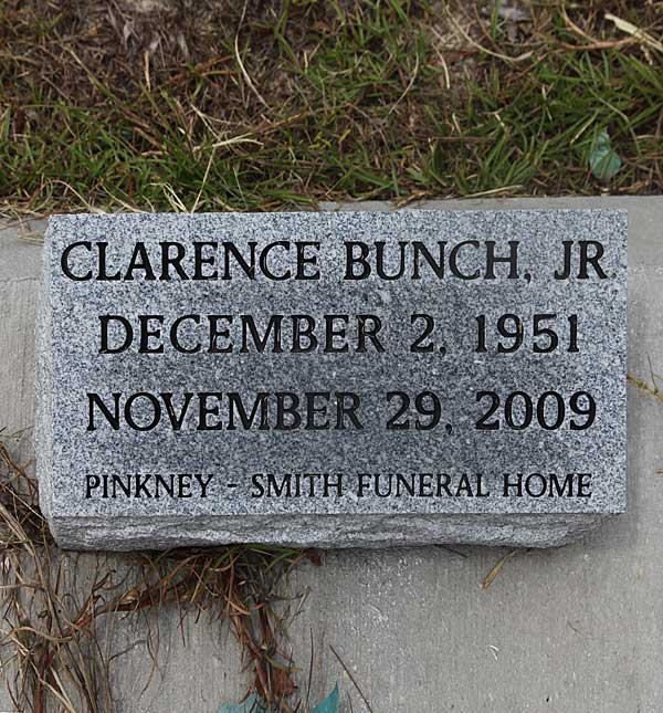 Clarence Bunch Gravestone Photo